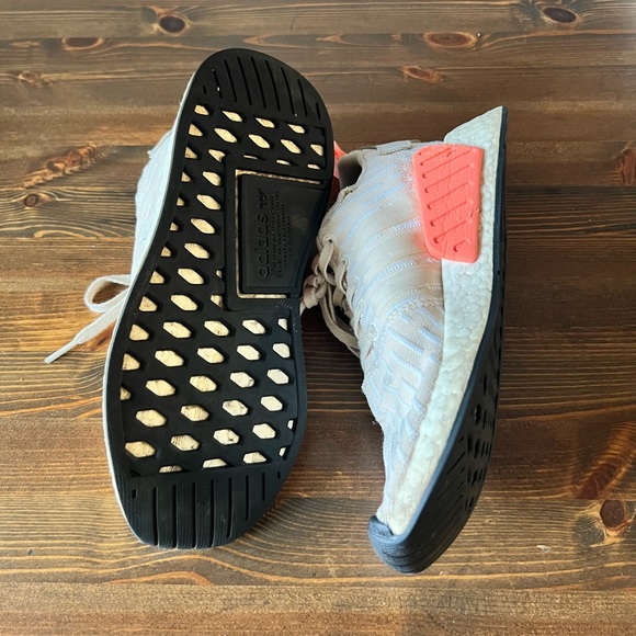 NMD R1 - Picture 6 of 6
